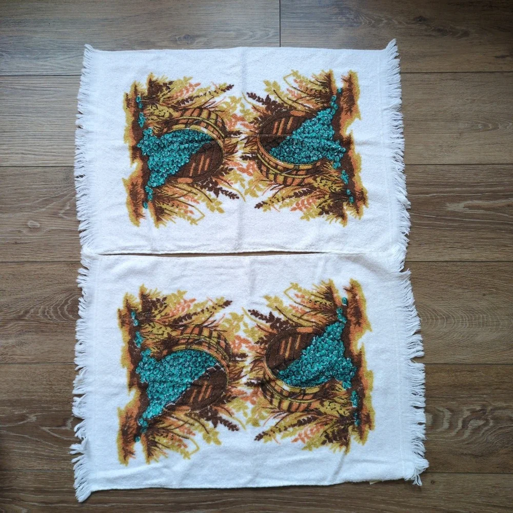 Vintage 70s Blueberry Harvest Kitchen Dish Hand Towels USA Made Cotton‎ Fringe